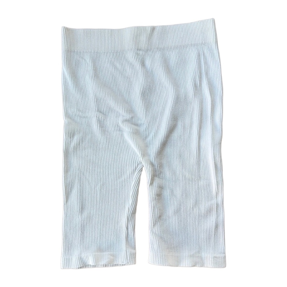 Zara Seamless Ribbed Biker Shorts – Limitless Contour – White – Small – NWOT - Picture 3 of 4